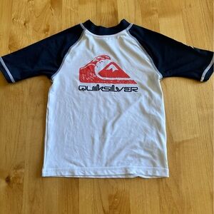 Boys QuikSilver Surf Shirt Size 5